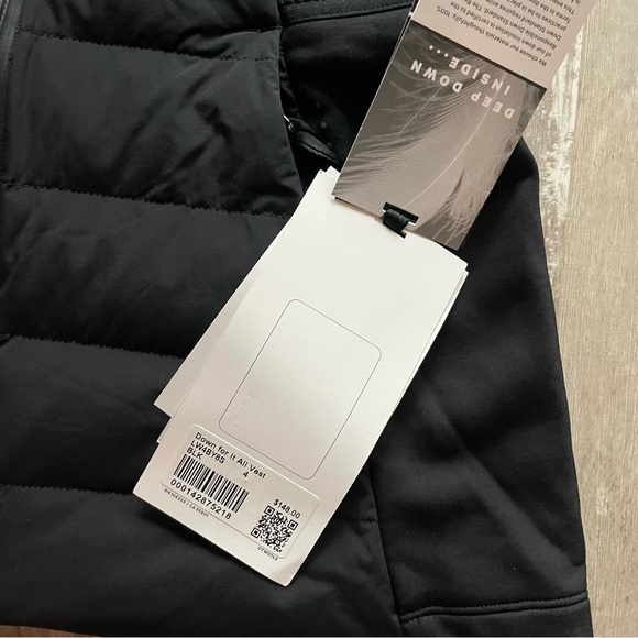 Lululemon Down for It All Vest in Black 700 fill down puffer - Picture 4 of 8